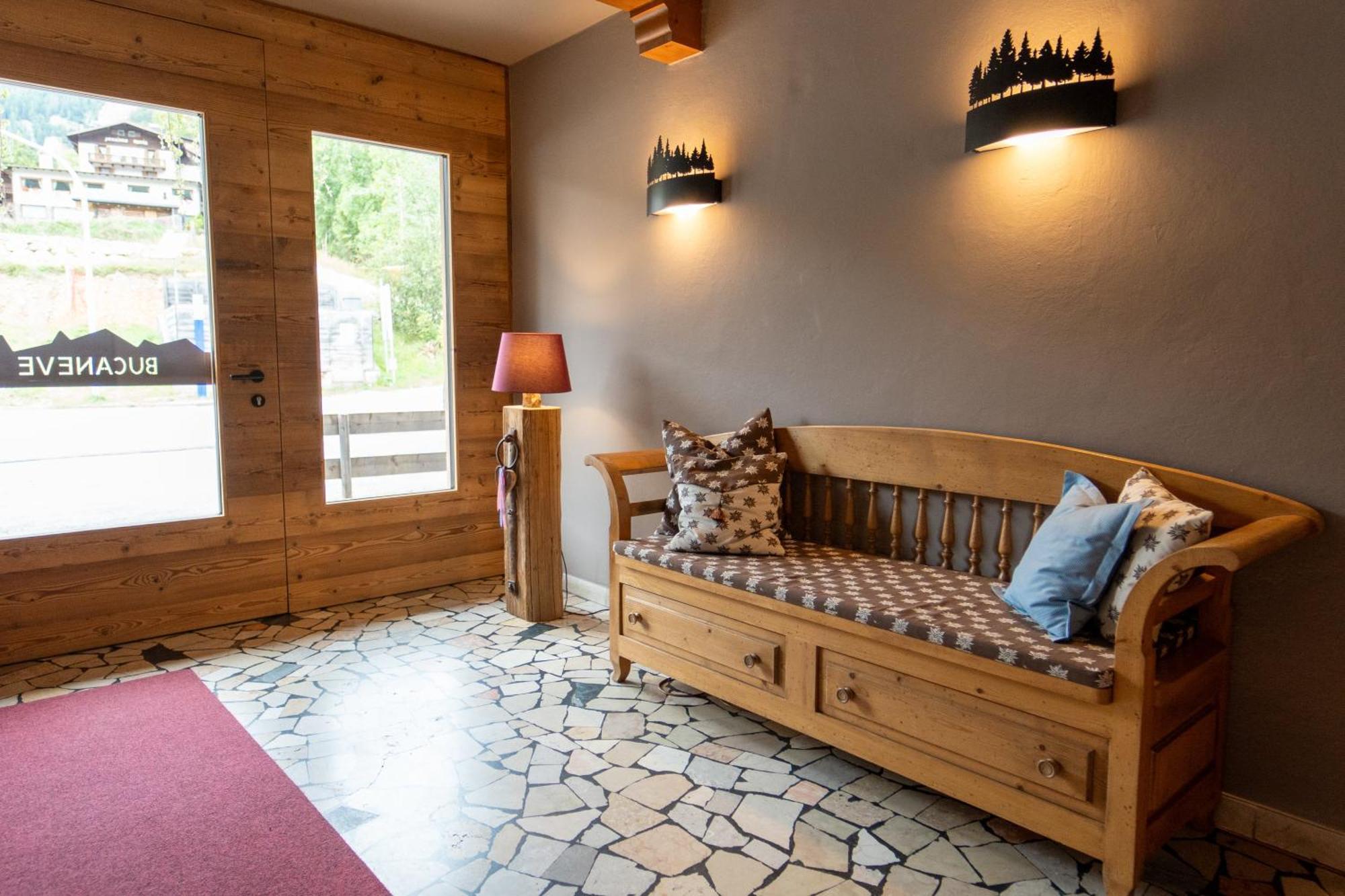 Bucaneve Bed & Breakfast *